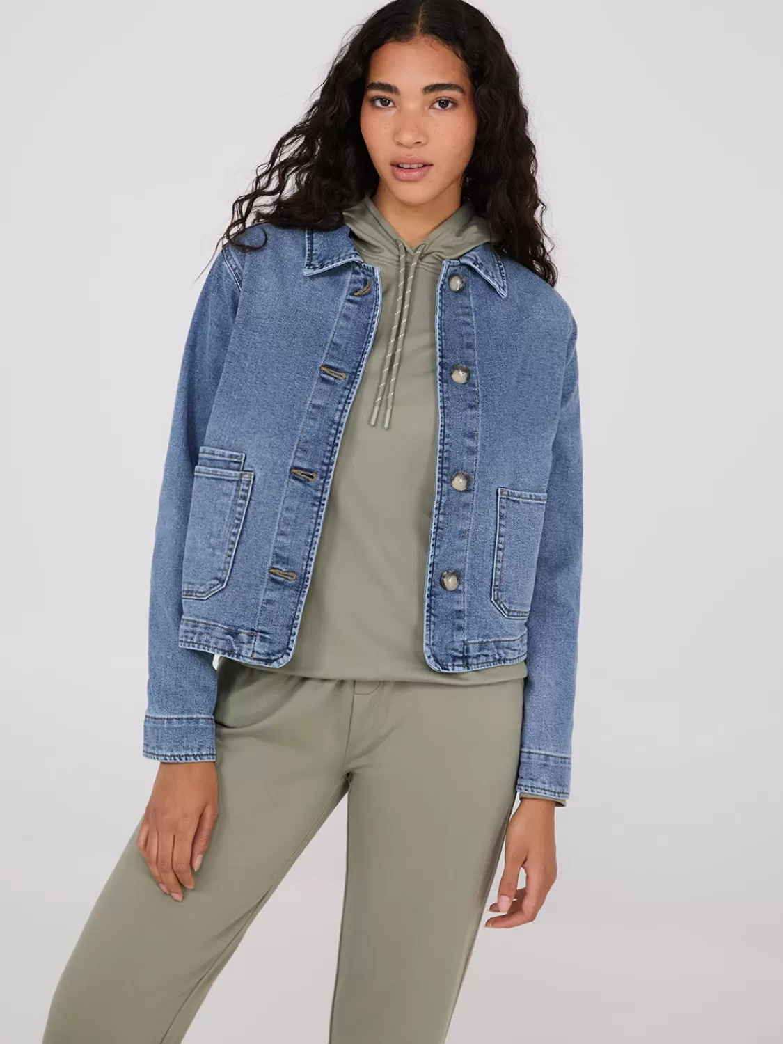 Suzy Shier Puffers & Jackets | Puffers & Jackets*Button-Front Denim Jacket