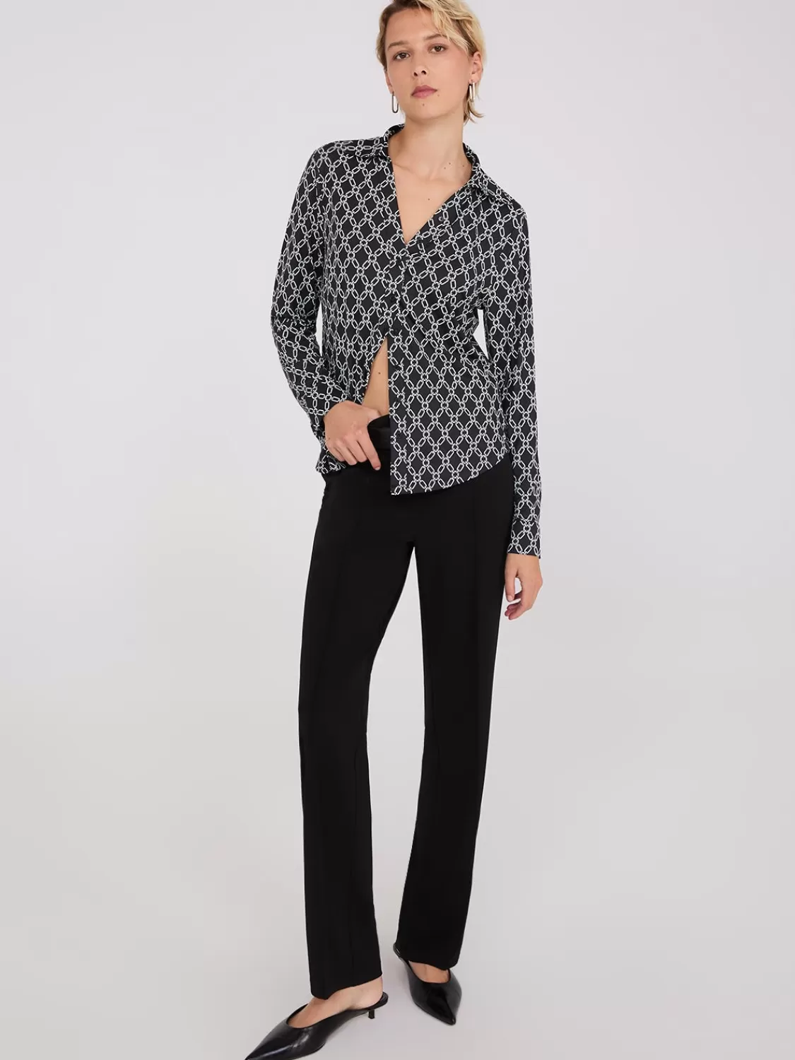Suzy Shier Tops | Long Sleeve*Chain Print Split Neck Button-Down Blouse