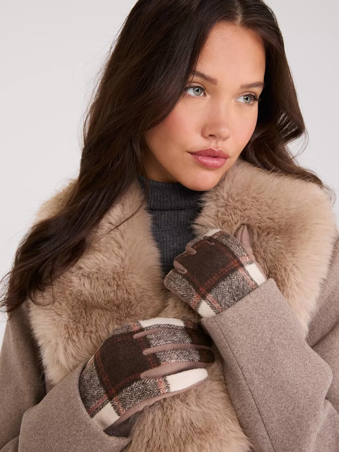Suzy Shier Hats & Scarves & Gloves*Check Gloves With Lining