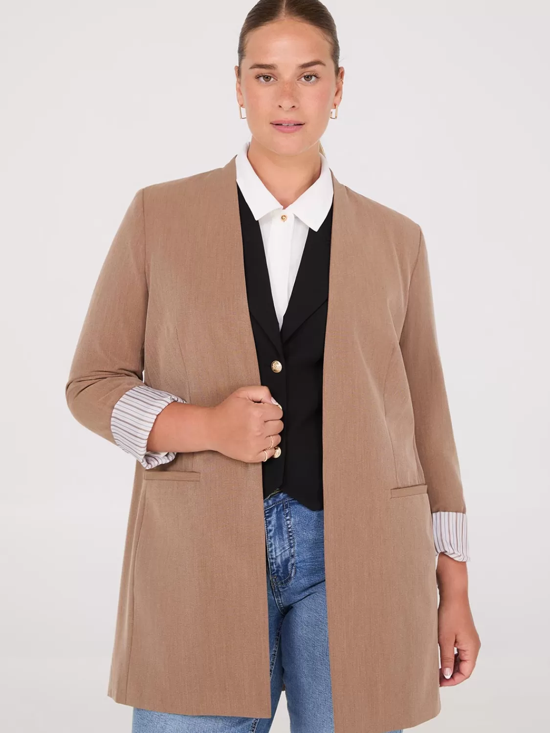 Suzy Shier Blazers & Vests*Collarless Open Blazer