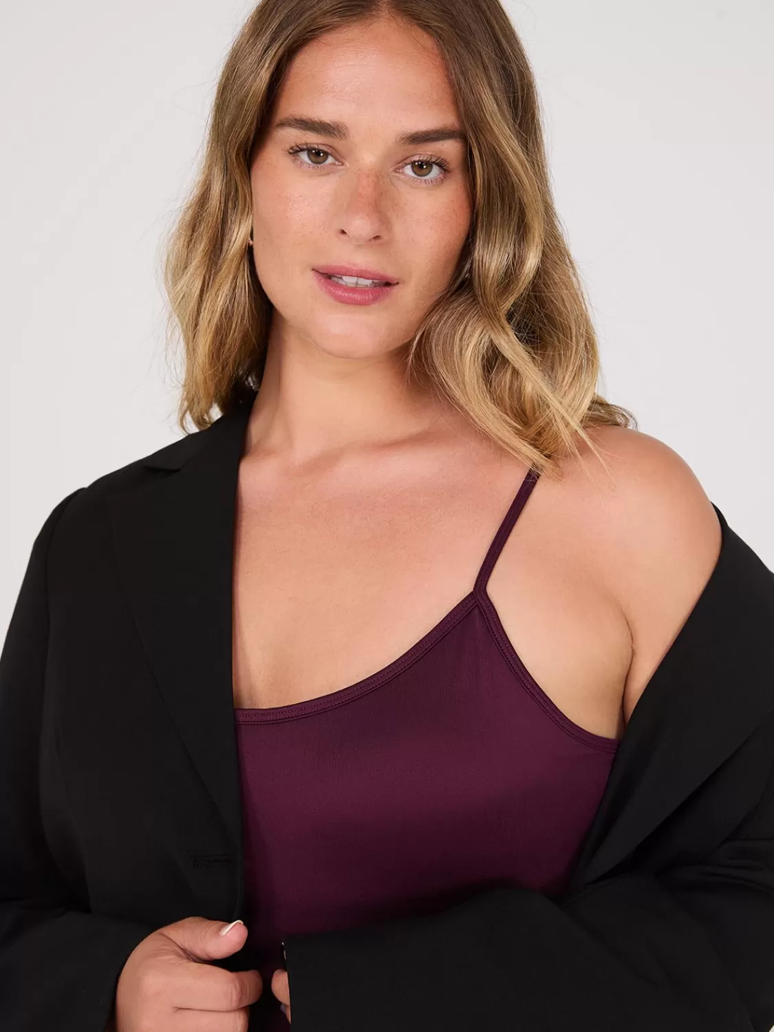 Suzy Shier Suzy Everyday | Sleeveless*Double Layer Spaghetti Strap Cami
