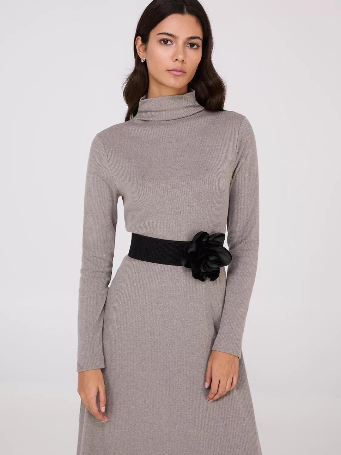 Suzy Shier Belts, Handbags & Shoes*Elastic Stretch Belt With Satin Rose Detail