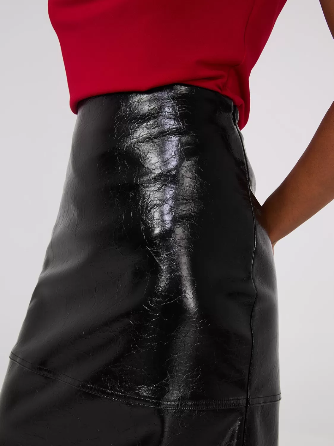 Suzy Shier Skirts*Faux Leather Column Skirt