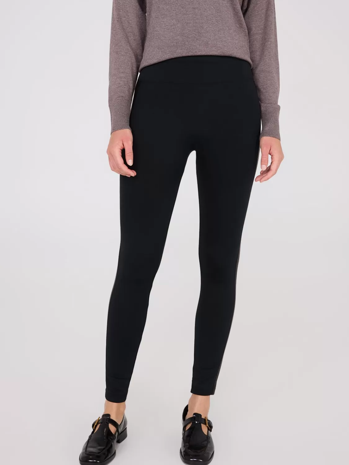 Suzy Shier Leggings & Sweatpants*Faux Leather Trim Seamless Leggings