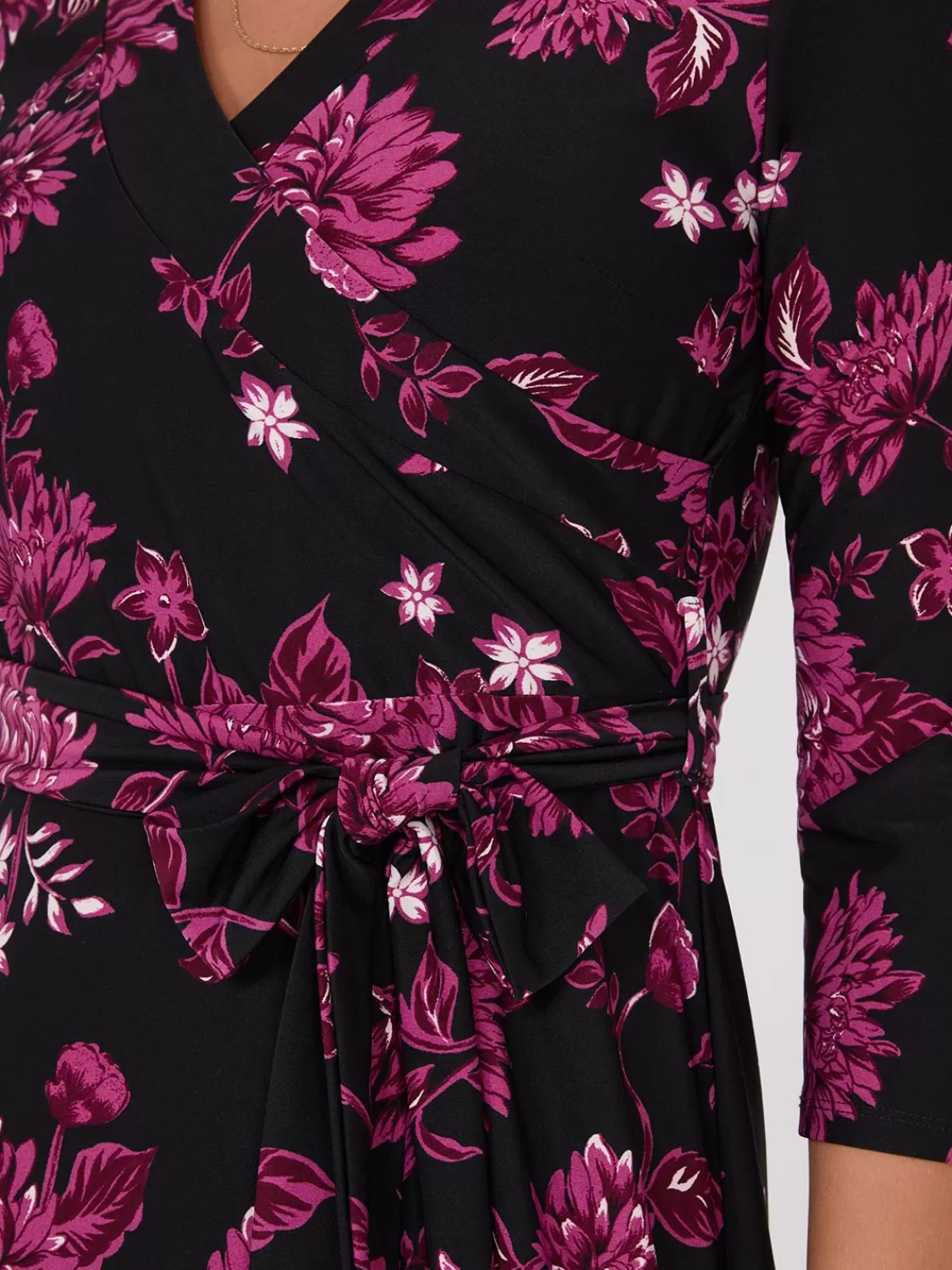 Suzy Shier Casual Dresses | Midi & Maxi*Floral Print Crossover A-Line Maxi Dress