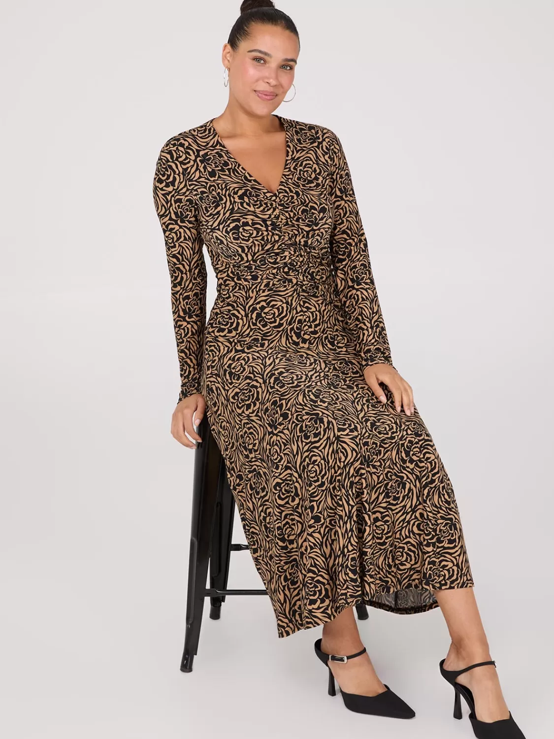 Suzy Shier Casual Dresses | Work Dresses*Floral Print Gathered Midi Dress