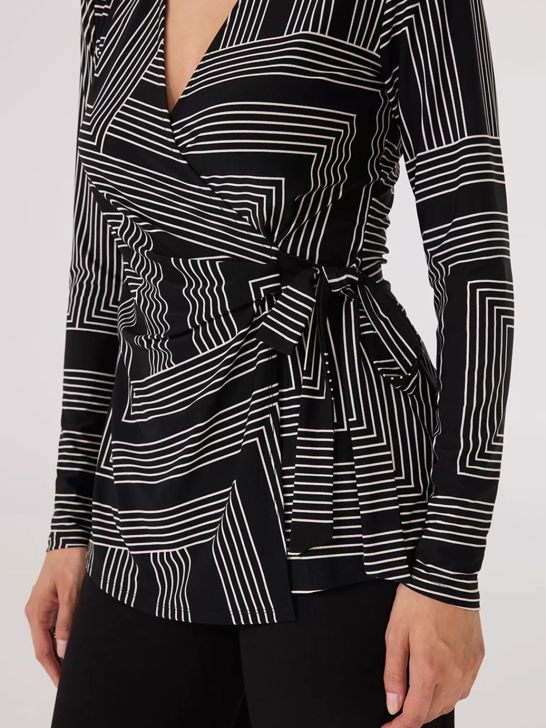 Suzy Shier Tops | Long Sleeve*Geo Print Long Sleeve Crossover Top
