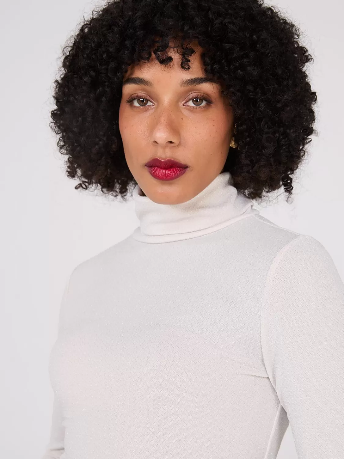 Suzy Shier Long Sleeve*Glitter Turtleneck Top