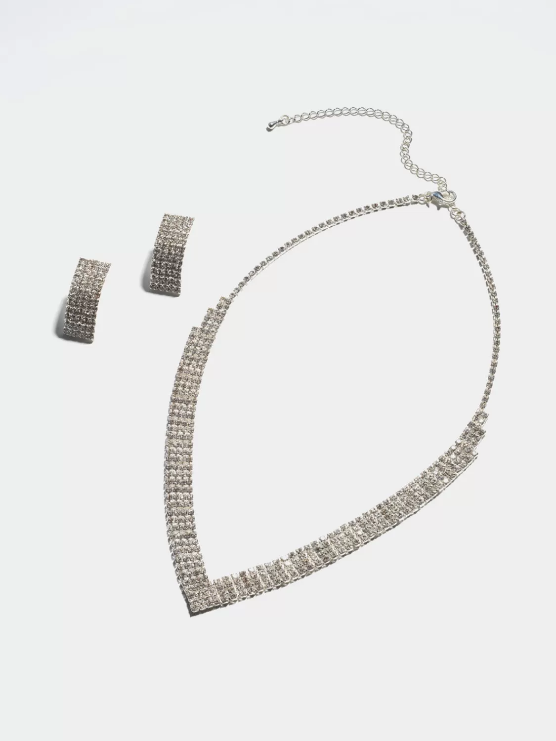 Suzy Shier Jewelry By Le Château*Jewelled V-Shape Necklace & Earring Set