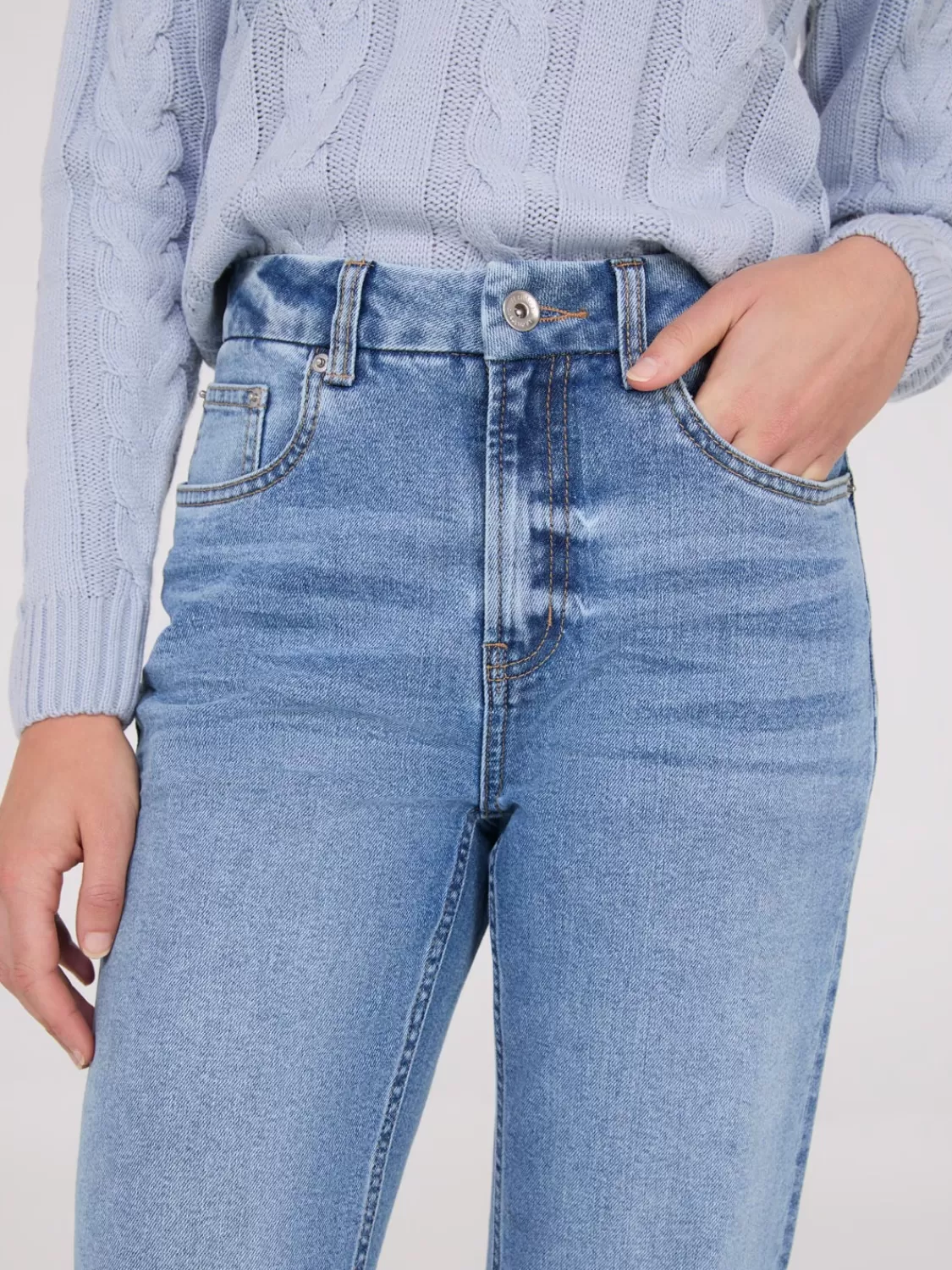 Suzy Shier Jeans | Pants*Mid-Rise Straight Leg Jeans
