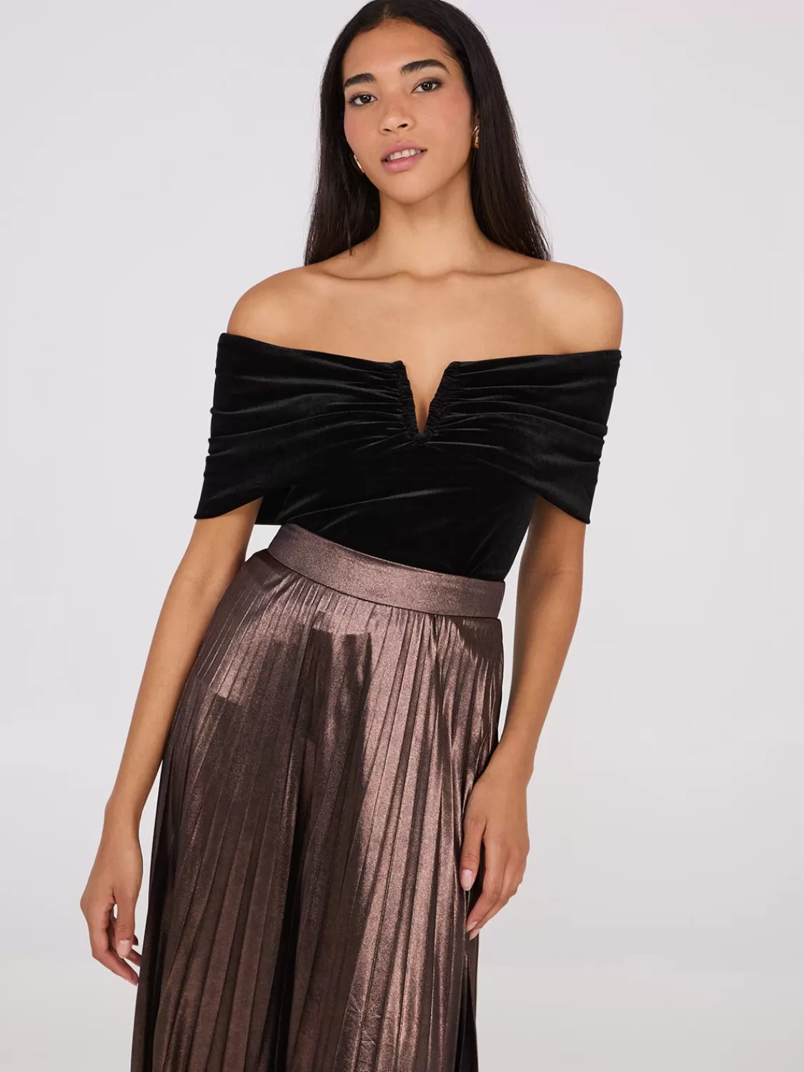 Suzy Shier Sleeveless | Fashion Tops*Off-The-Shoulder Velvet Top