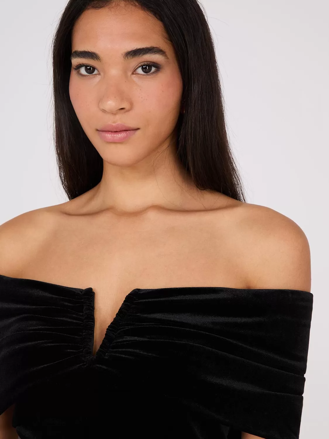 Suzy Shier Sleeveless | Fashion Tops*Off-The-Shoulder Velvet Top