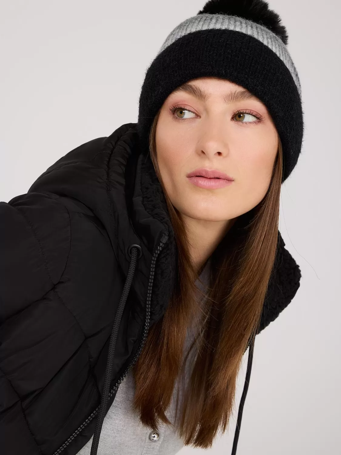 Suzy Shier Hats & Scarves & Gloves*Ombre Knit Hat With Pom Pom