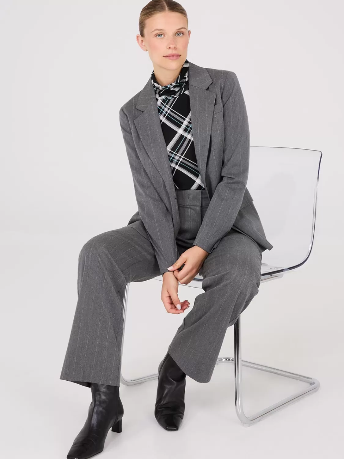Suzy Shier Suiting | Blazers & Vests*Pinstripe 1-Button Blazer