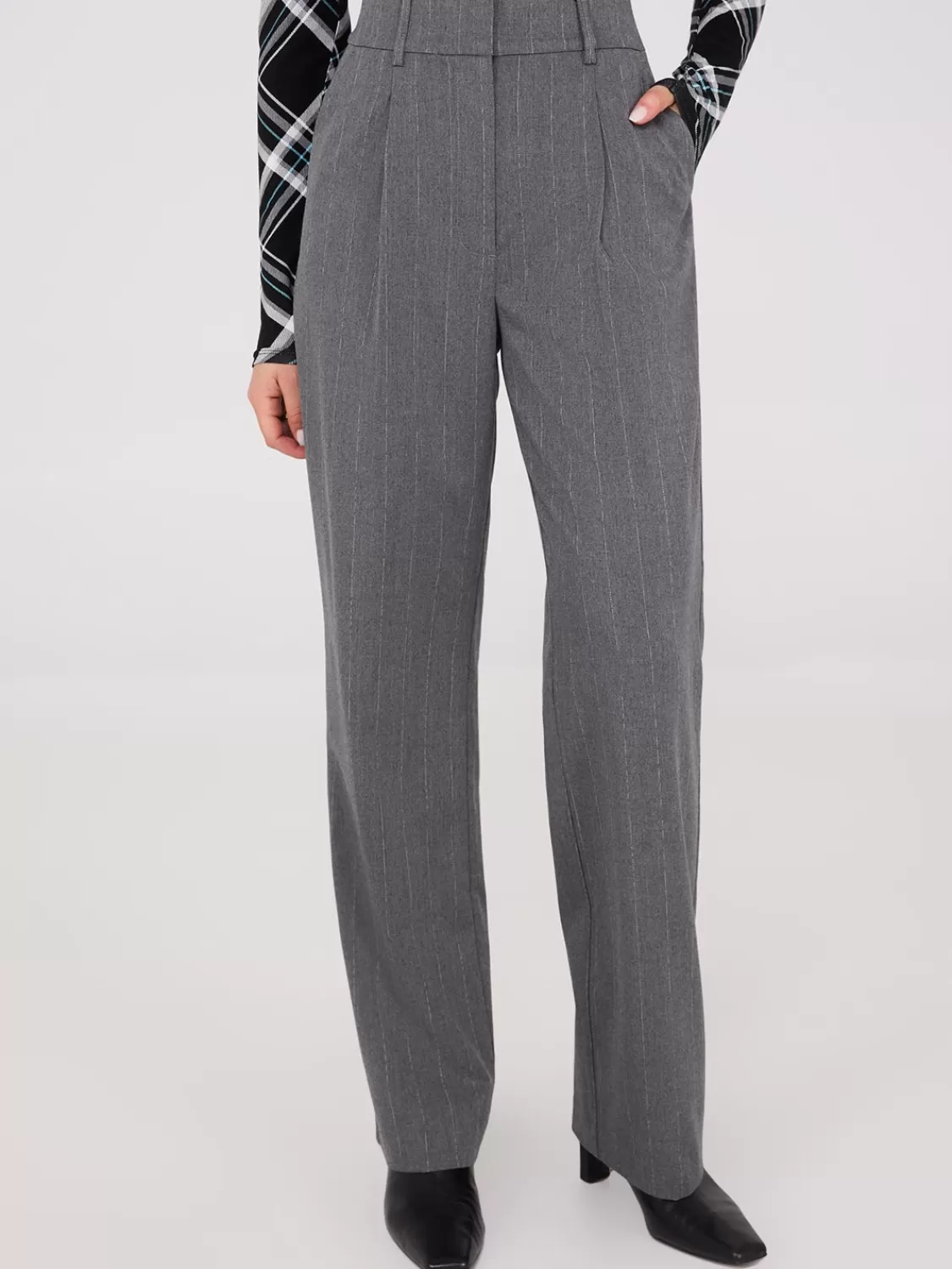 Suzy Shier Suiting | Bottoms*Pinstripe Wide-Leg Pants