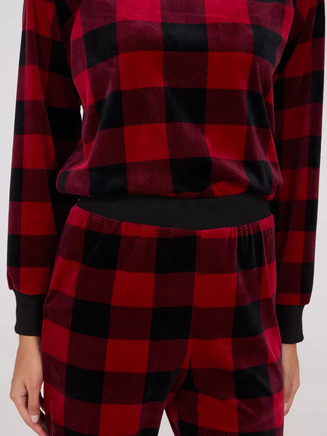 Suzy Shier Lounge & Pjs*Plaid Print Velour Pajama Set