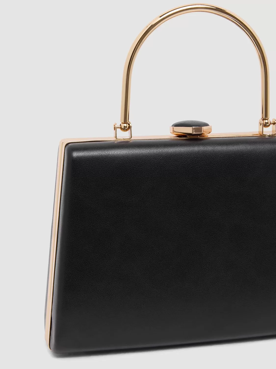 Suzy Shier Handbags By Le Château*Pleated Faux-Leather Minaudere With Top Handle
