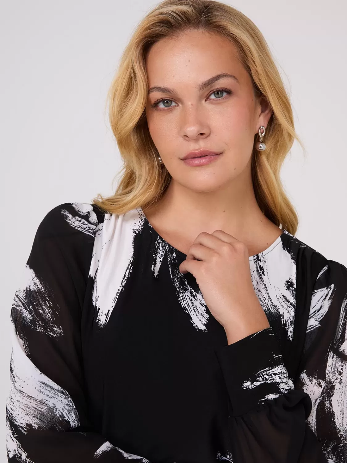 Suzy Shier Tops | Long Sleeve*Printed Long Chiffon Sleeve Boat Neck Top
