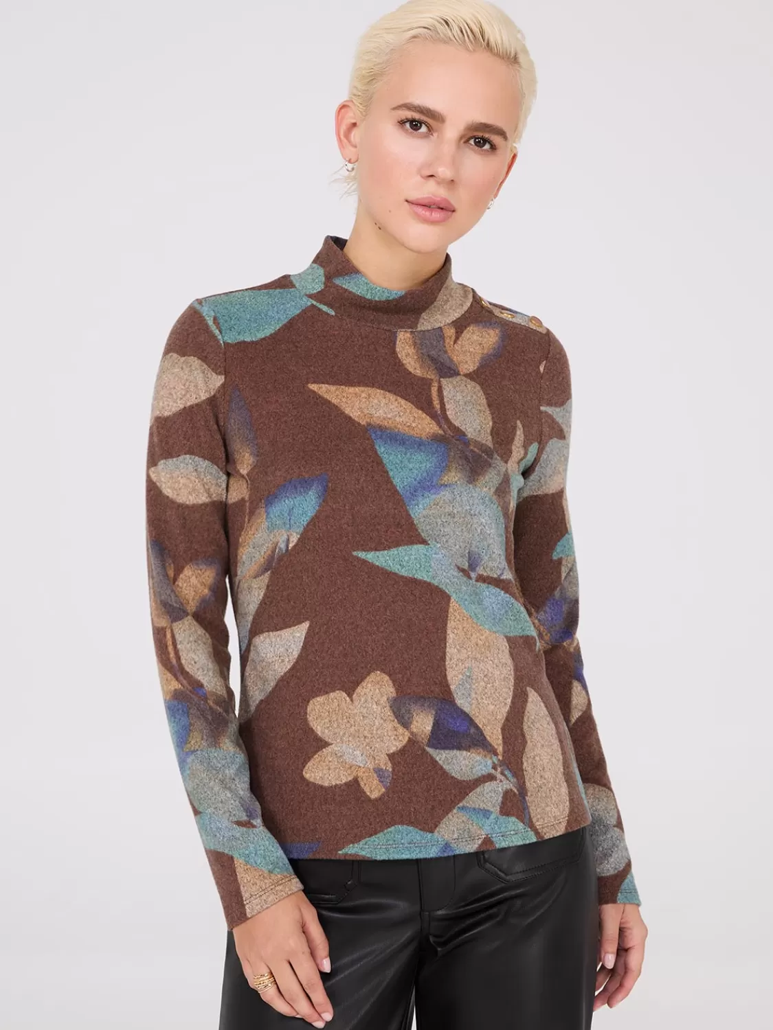 Suzy Shier Long Sleeve*Printed Mock Neck Top With Button Details