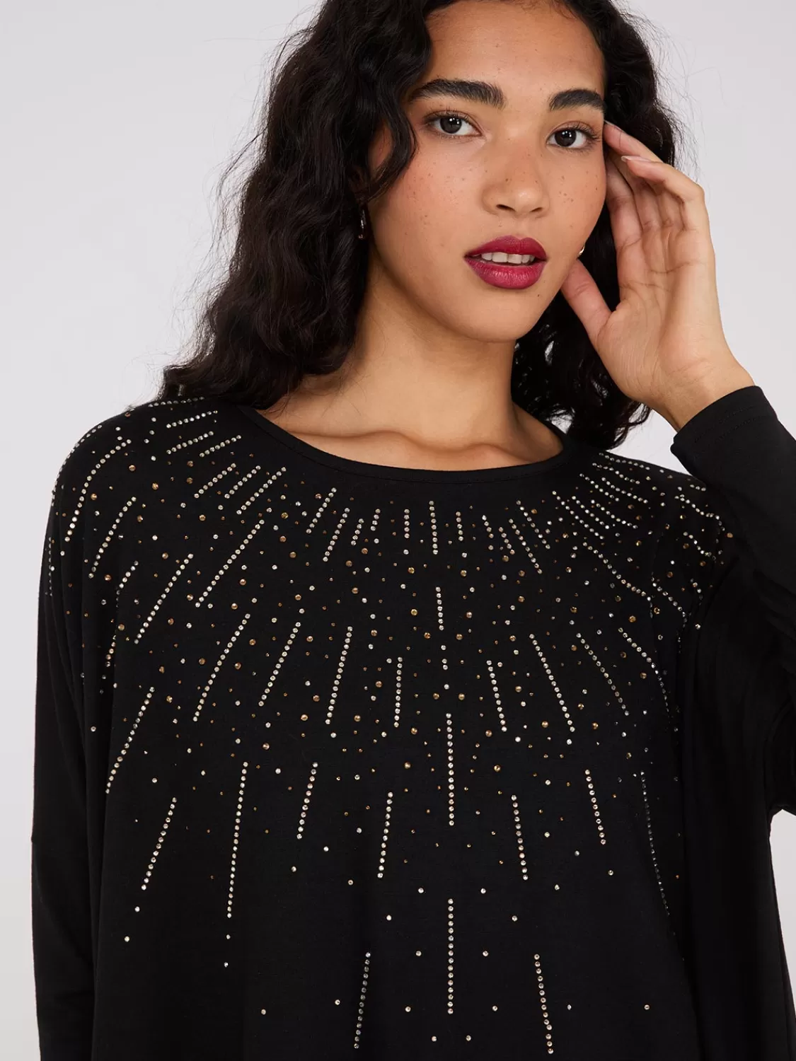 Suzy Shier Long Sleeve | Fashion Tops*Rhinestone Handkerchief Hem Tunic Top