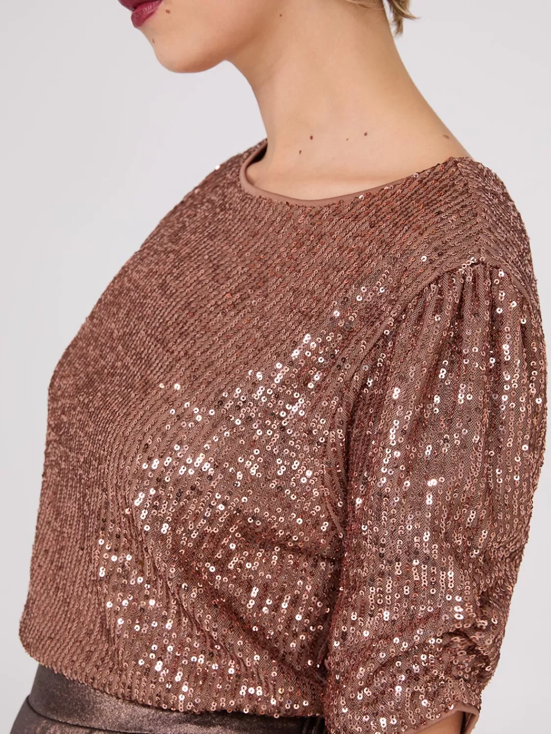 Suzy Shier Short Sleeve | Fashion Tops*Ruched Short Sleeve Sequin Top