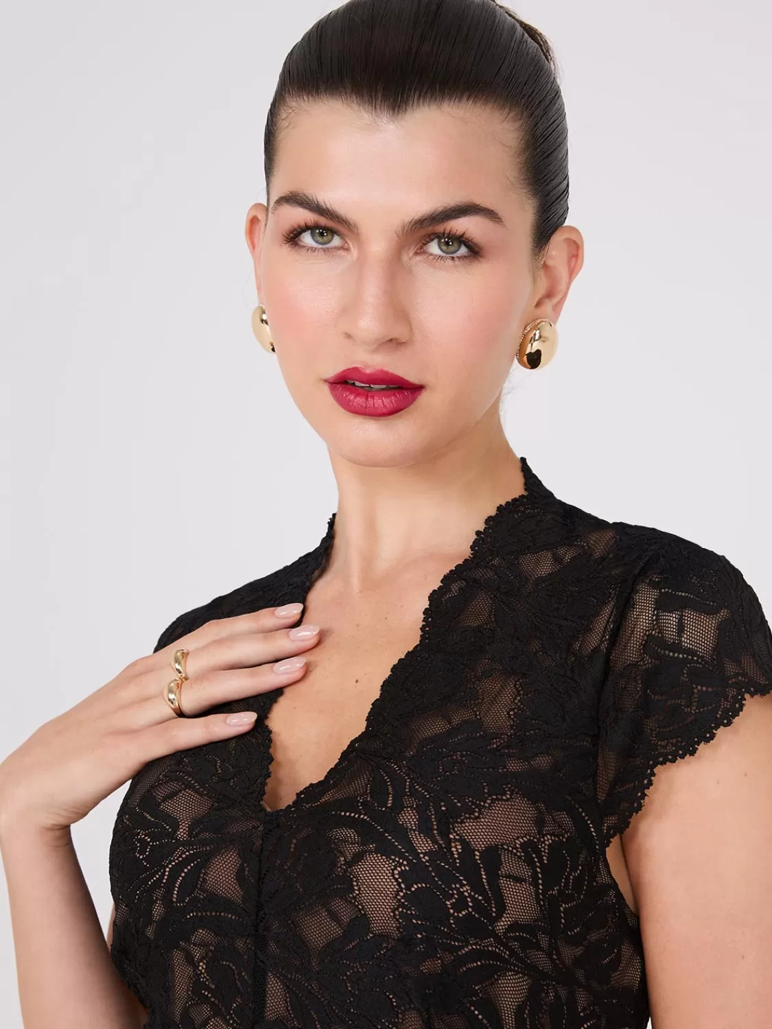 Suzy Shier Short Sleeve | Fashion Tops*Scalloped V-Neck Peplum Top