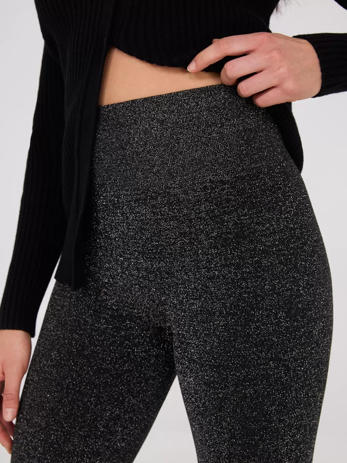 Suzy Shier Leggings & Sweatpants*Shimmer Seamless Leggings