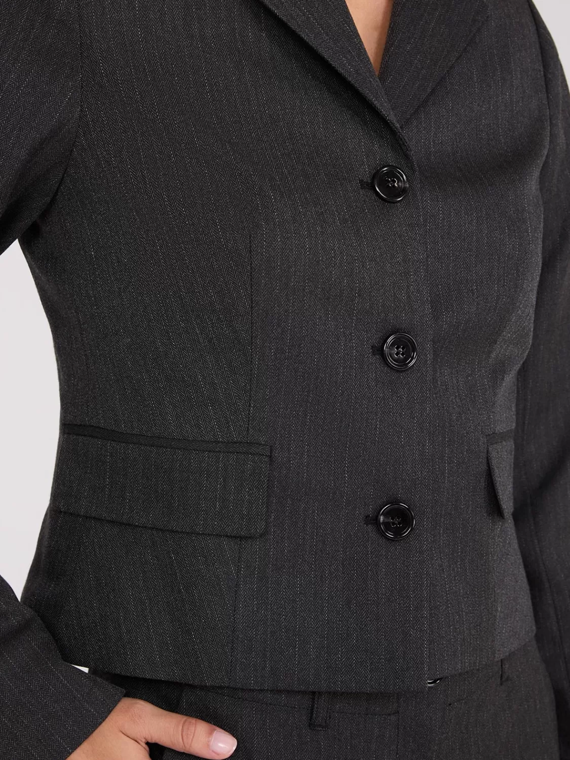 Suzy Shier Suiting | Blazers & Vests*Short 3-Button Herringbone Blazer