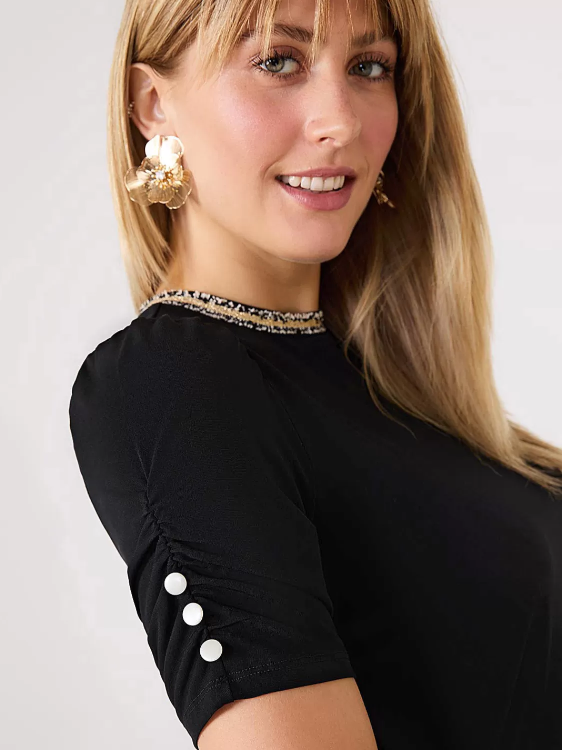 Suzy Shier Tops | Short Sleeve*Short Puff Sleeve Boucle Neck Top