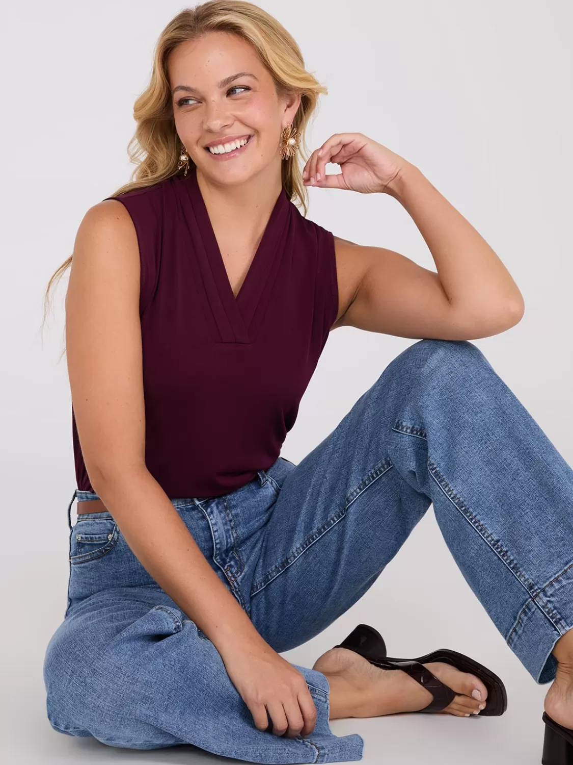 Suzy Shier Tops | Sleeveless*Sleeveless Pleated V-Neck Top