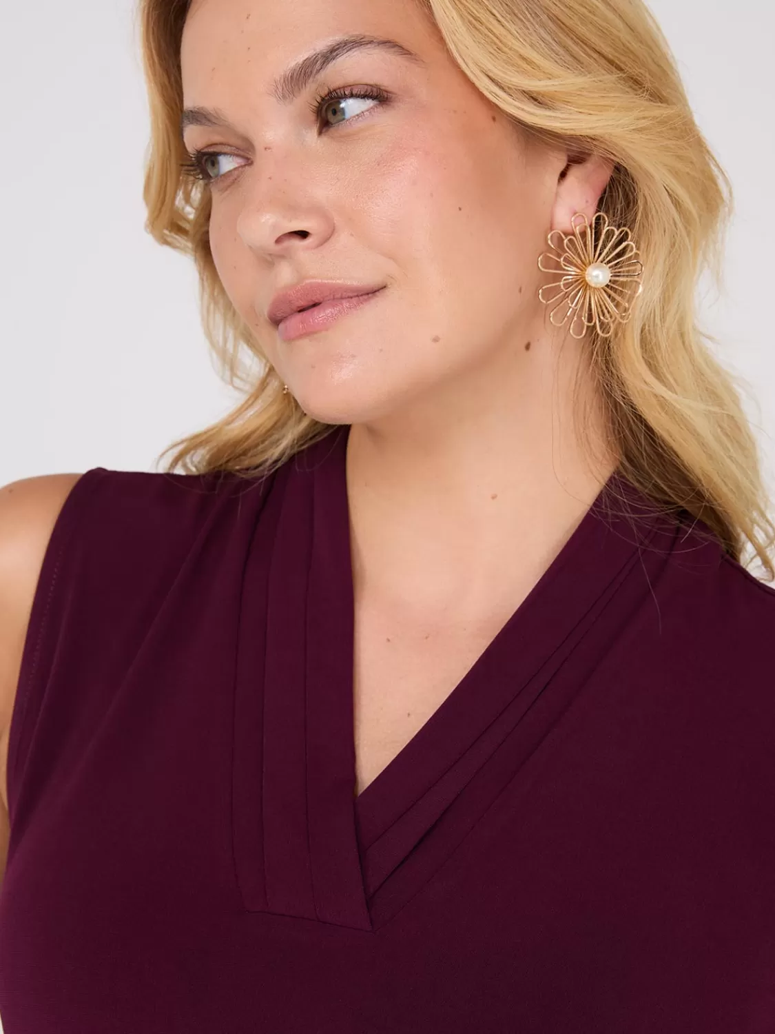 Suzy Shier Tops | Sleeveless*Sleeveless Pleated V-Neck Top