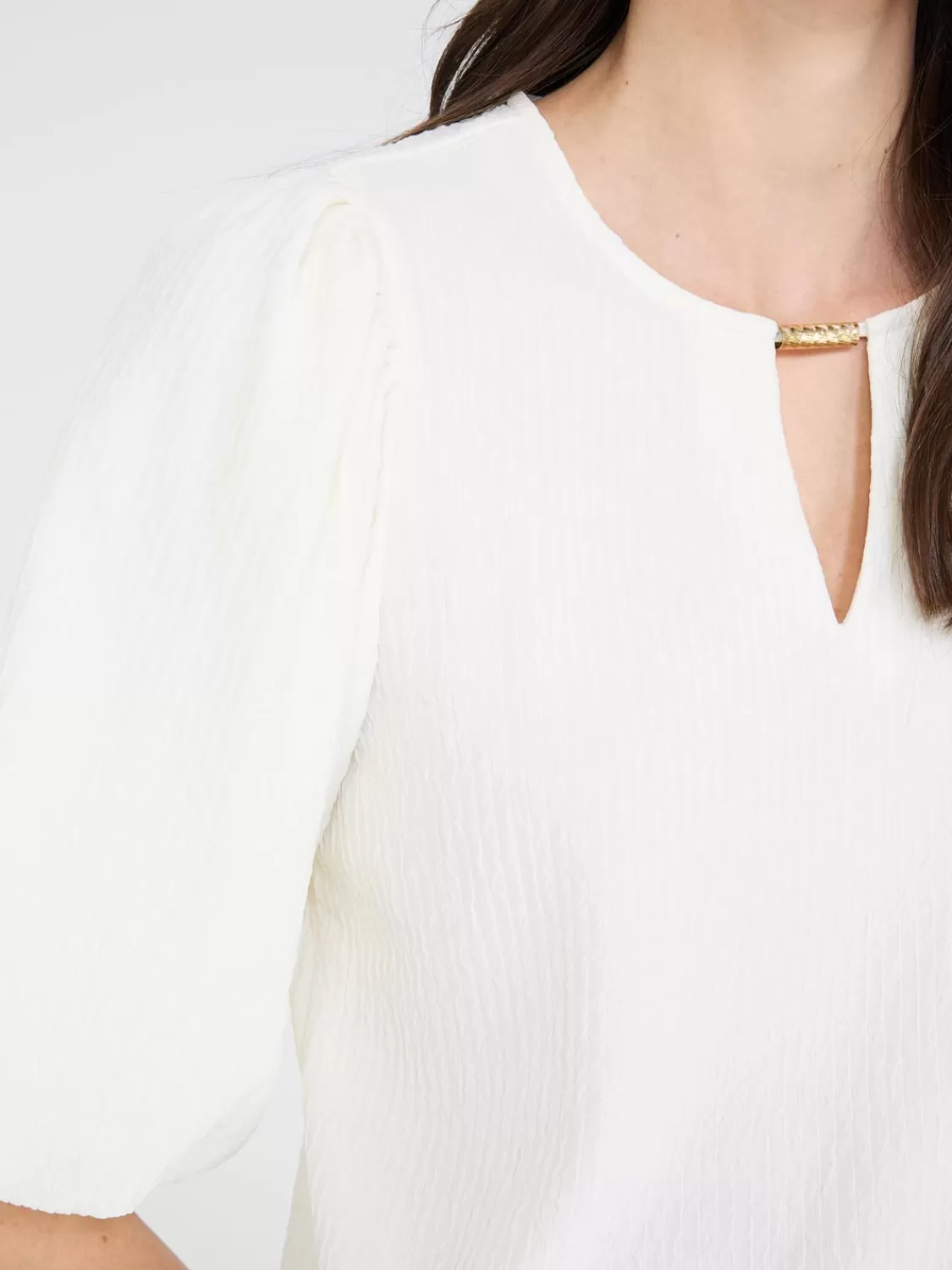 Suzy Shier Tops | Short Sleeve*Textured Jacquard Top With Front Keyhole
