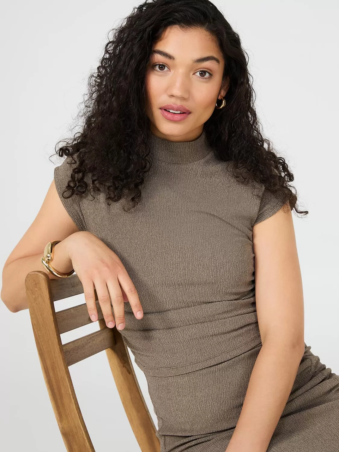 Suzy Shier Short Sleeve*Textured Mock Neck Top